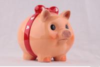 Photo Reference of Interior Decorative Pig Statue 0002